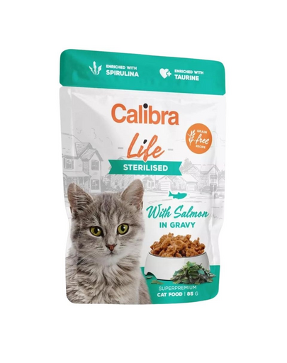 CALIBRA Cat Life Pouch Sterilised Salmon in gravy 85 g plic cu somon pentru pisici castrate/steri­lizate